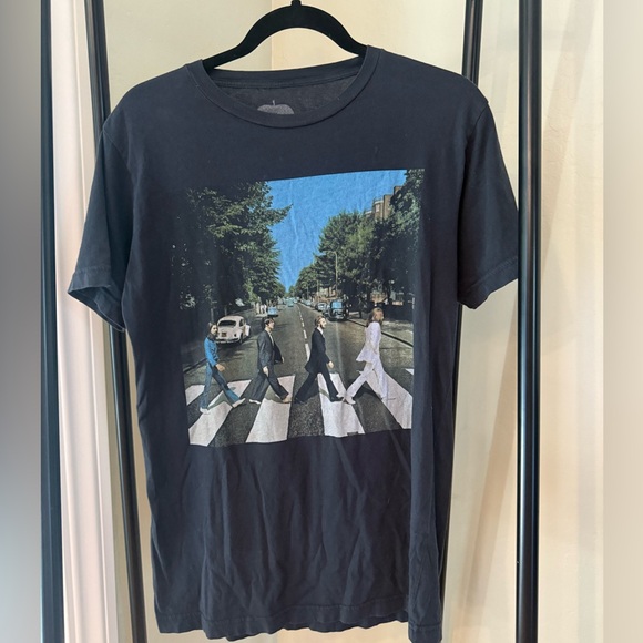 The Beatles Graphic Band T-Shirt - Picture 1 of 2